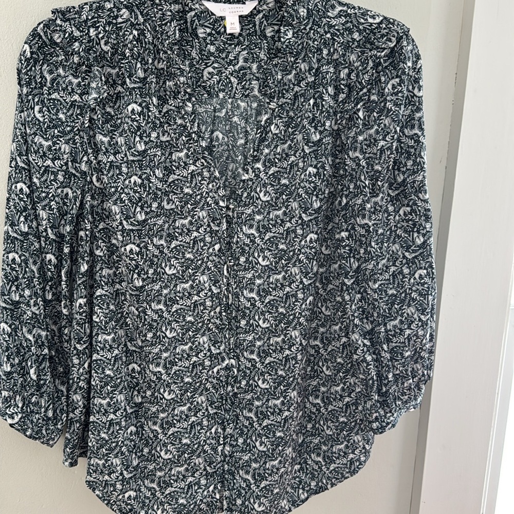 LC Lauren Conrad Navy and White Floral Top size M